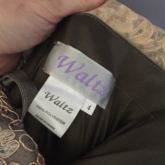 Prom/Formal dresses - Picture 2 of 5